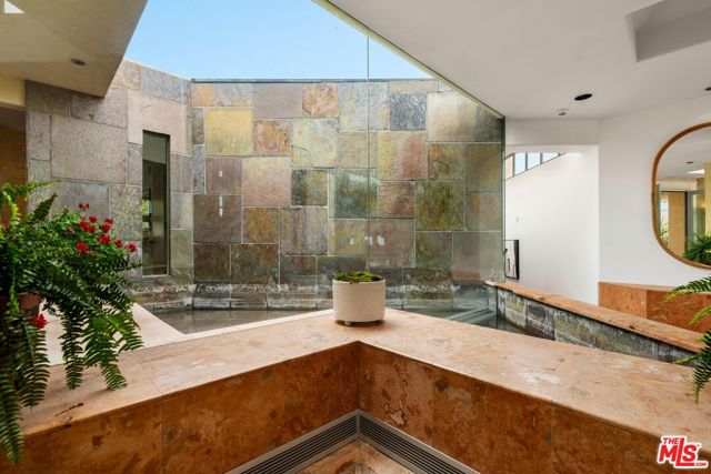 Drew Fenton | 1058 Vista Grande Drive Pacific Palisades CA | MLS: 7137758