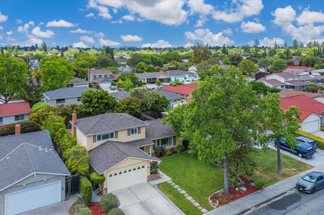 651 Starbush Drive, Sunnyvale CA: https://media.crmls.org/mediaz/001305a5-099e-41b5-9812-b27dbbbc30ab.jpg