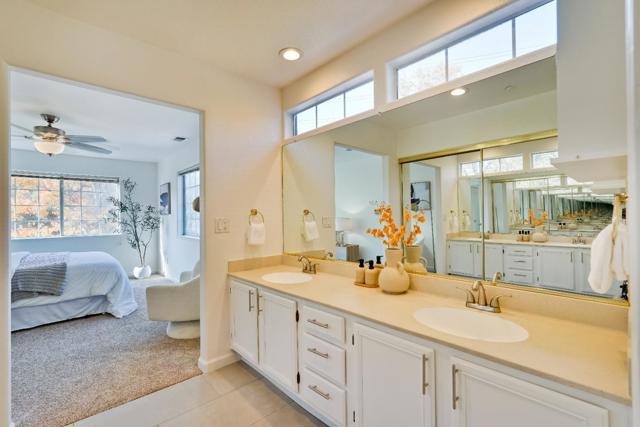 827 Creekside Place, Santa Clara CA: https://media.crmls.org/mediaz/00138342-54c3-4511-8ebf-38a62fd35371.jpg