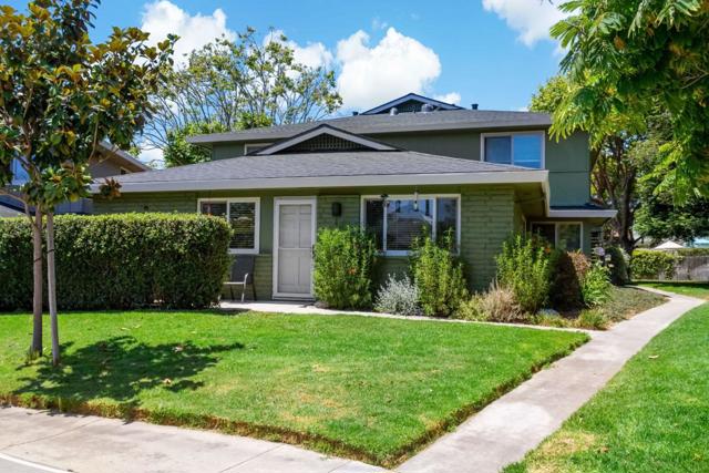1435 Ruby Court, Capitola CA: https://media.crmls.org/mediaz/00139762-83bc-40cb-a6a8-71cf34c4c485.jpg