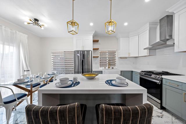 3585 Acacia St, San Diego CA: https://media.crmls.org/mediaz/001413e3-1a40-495d-9b25-1dadc0e3e054.jpg