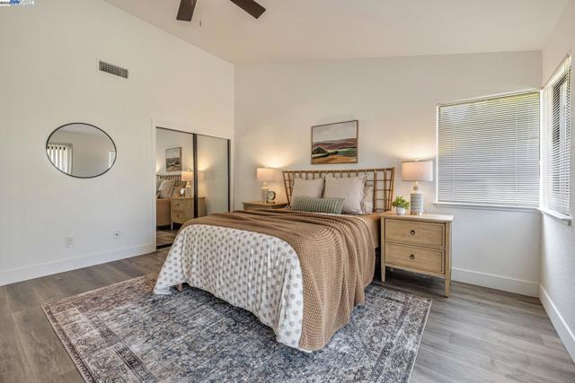 1070 Porter Dr, Roseville CA: https://media.crmls.org/mediaz/00141d09-ad5c-419c-9149-b7f5e9d07cd4.jpg