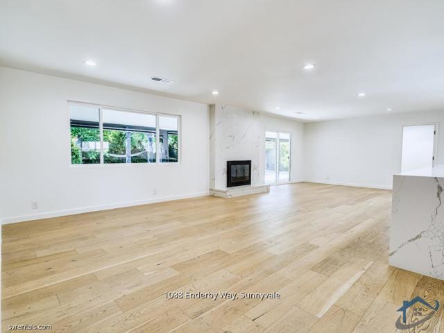 1038 Enderby Way, Sunnyvale CA: https://media.crmls.org/mediaz/00143a85-ab2e-4be5-a471-9834b3aed0a8.jpg