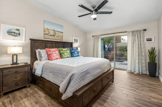 1289 E Caleta Way, Palm Springs CA: https://media.crmls.org/mediaz/00146198-ea18-46d6-b9fe-d9caa65d0c10.jpg
