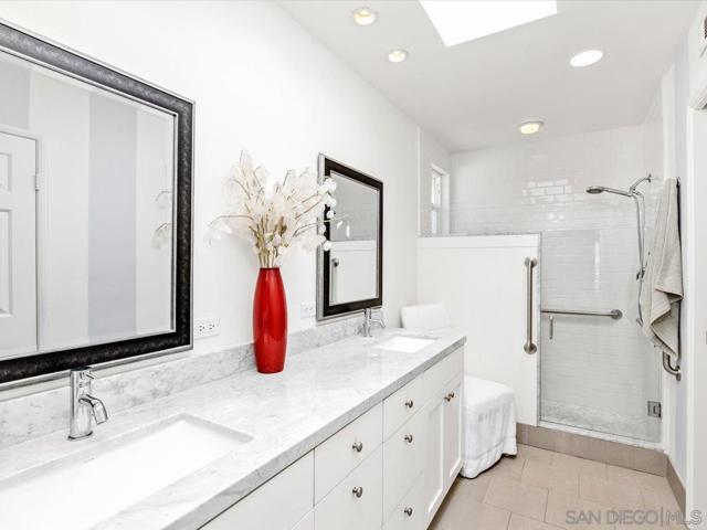 13338 Corte De Chucena, San Diego CA: https://media.crmls.org/mediaz/00163f0b-06ea-4852-bcc8-af0e5db7863d.jpg