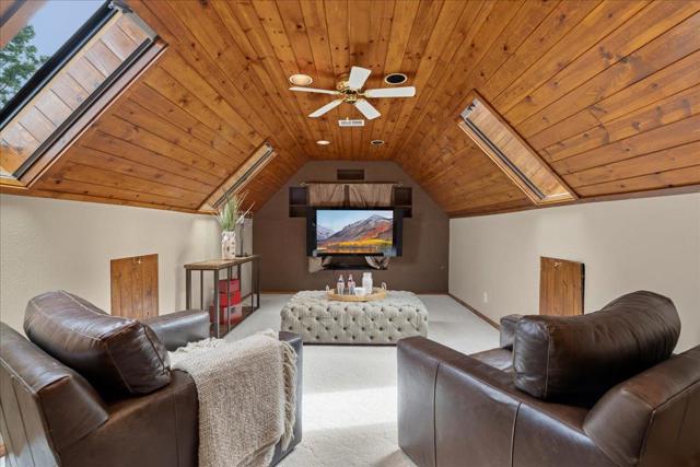 19960 Skyline Boulevard, Los Gatos CA: https://media.crmls.org/mediaz/00168502-9e4c-4dd6-94c3-8ae672fb92b3.jpg