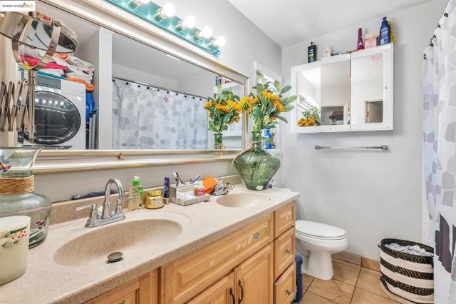 745 Reseda Drive, Sunnyvale CA: https://media.crmls.org/mediaz/0017cf9f-652b-491a-bcbe-c905b7d99c37.jpg