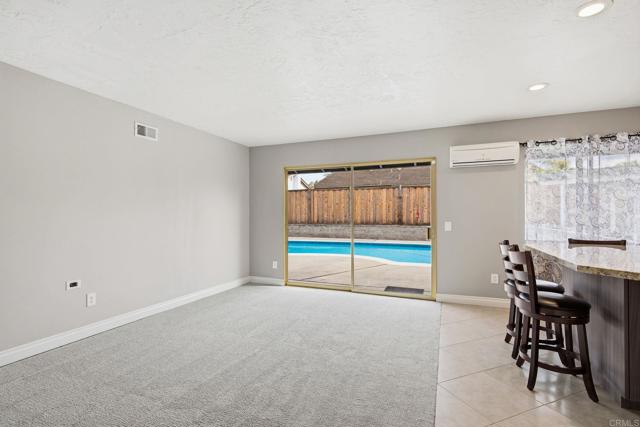 1711 Oak Hill Dr, Escondido CA: https://media.crmls.org/mediaz/001801d7-44ae-4ace-932a-46bbfdefc148.jpg