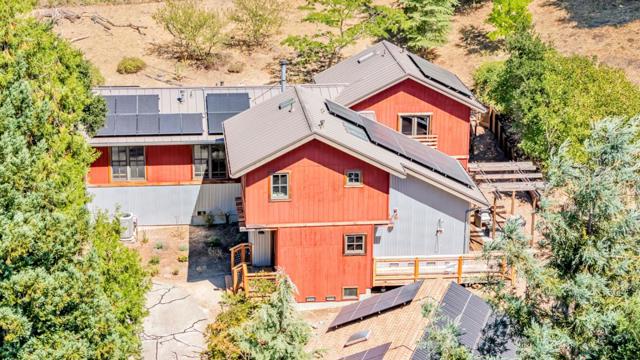 17900 China Grade Road, Boulder Creek CA: https://media.crmls.org/mediaz/00182e49-3849-4a34-961b-40b51e43481e.jpg