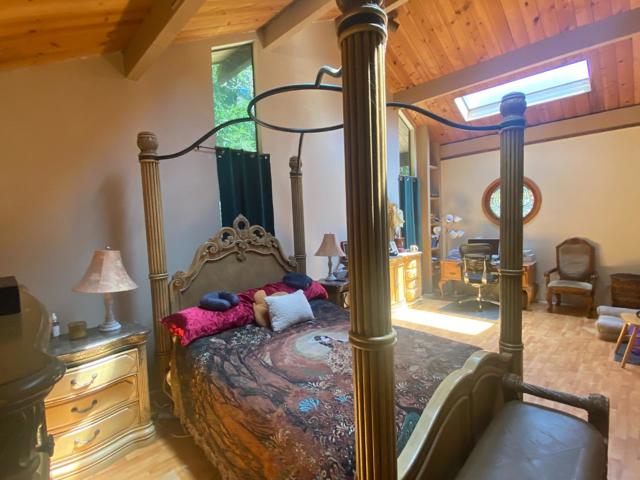 341 Metalwood Drive, Soquel CA: https://media.crmls.org/mediaz/001964a3-3a3c-4590-8da9-3eb19f5a4d6b.jpg