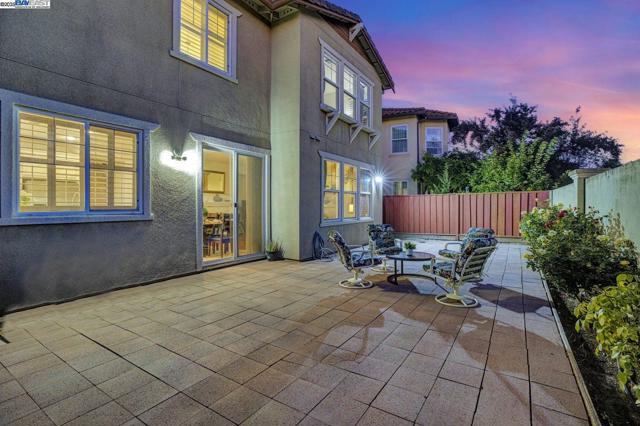 200 ARDEN CT, San Ramon CA: https://media.crmls.org/mediaz/001a5ef1-622b-4b10-a48f-0069f0de3027.jpg
