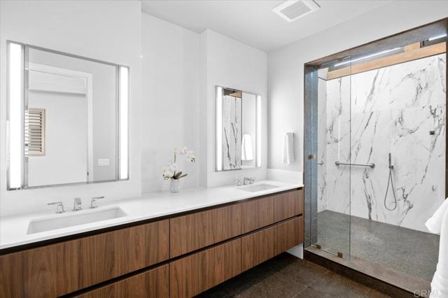 Detail Gallery Image 18 of 28 For 2677 State St #301,  Carlsbad,  CA 92008 - 2 Beds | 2/1 Baths