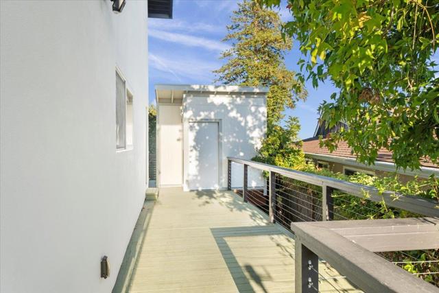 865 Somerset Court, San Carlos CA: https://media.crmls.org/mediaz/001b28de-d23a-49eb-aa88-ba1ed9e08047.jpg