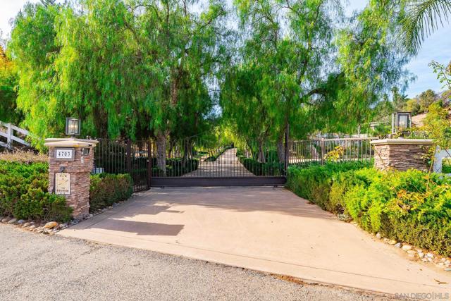 4703 Briana Ct, Fallbrook CA: https://media.crmls.org/mediaz/001b5173-7a4b-459c-aef5-5ec93ab41593.jpg