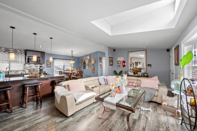 Image 14 of 41 For 9902 Jamacha Blvd  107
