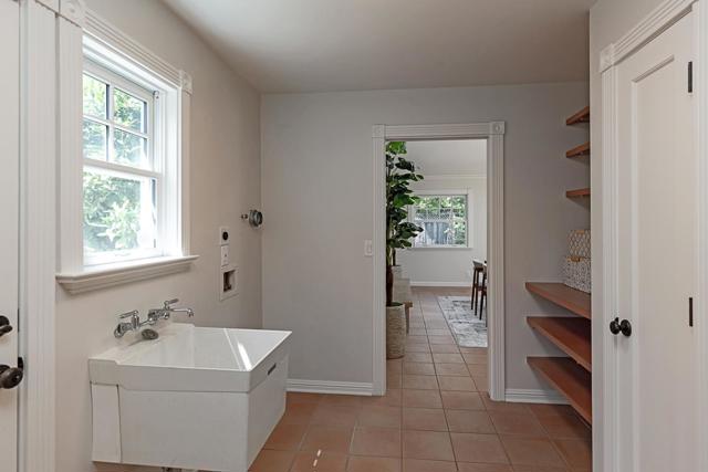 1532 Meadow Lane, Mountain View CA: https://media.crmls.org/mediaz/001d9e0b-a05e-4867-955c-849b53490f1c.jpg