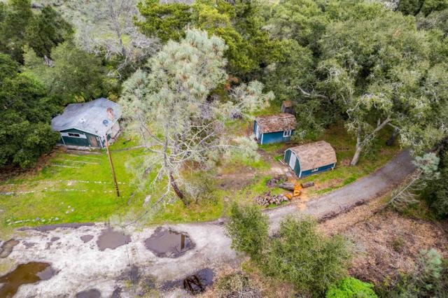 28750 Underwood Road, Salinas CA: https://media.crmls.org/mediaz/001dc964-7ab1-47e5-a417-e3cb54c69e40.jpg