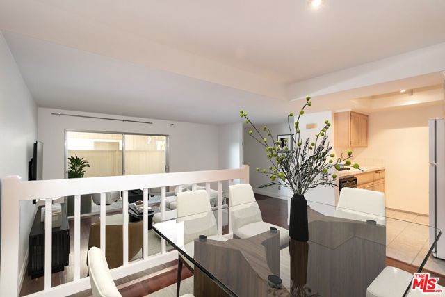 4859 Coldwater Canyon Avenue, Sherman Oaks CA: https://media.crmls.org/mediaz/001df92a-b72f-4a11-ac08-4b2d7fb590fe.jpg