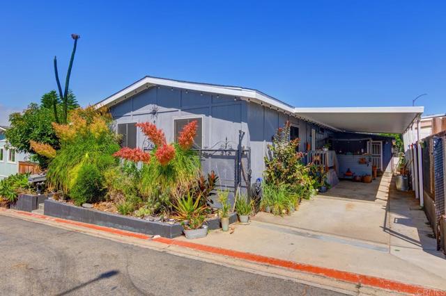 Detail Gallery Image 27 of 35 For 1380 Oak Hill Dr #42,  Escondido,  CA 92026 - 3 Beds | 2 Baths