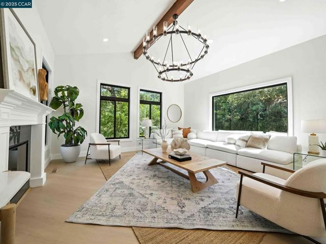 1542 Hillgrade Ave, Alamo CA: https://media.crmls.org/mediaz/001f6e54-79f1-4082-a1e4-9bc8121c228e.jpg