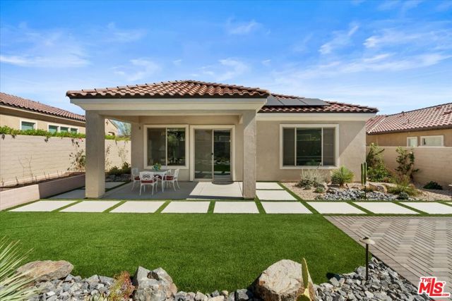 43 Zinfandel, Rancho Mirage CA: https://media.crmls.org/mediaz/002262e0-e974-4b5c-a50f-c87011b02379.jpg