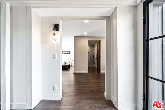 29500 Heathercliff Road, Malibu CA: https://media.crmls.org/mediaz/00232608-594f-48e4-86ae-6178281d748a.jpg