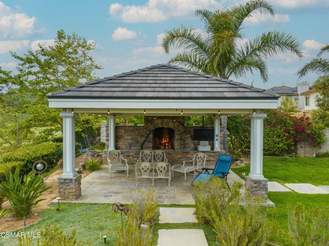 12430 Nelson Road, Moorpark CA: https://media.crmls.org/mediaz/002426bc-0ead-4324-9875-055159bb5e5b.jpg