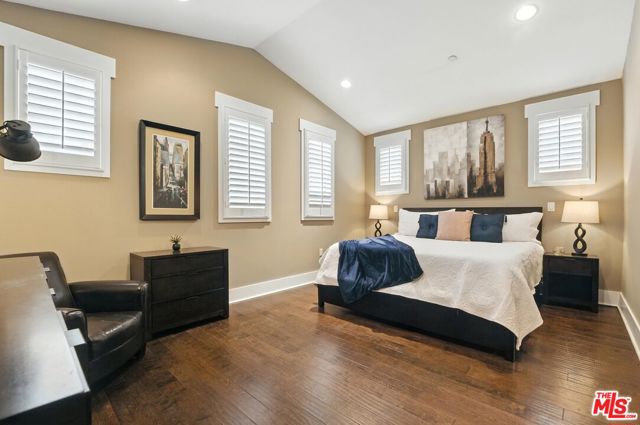 2020 Holly Drive, Los Angeles CA: https://media.crmls.org/mediaz/0024b10c-62a4-4635-b871-9cdeb036bc76.jpg