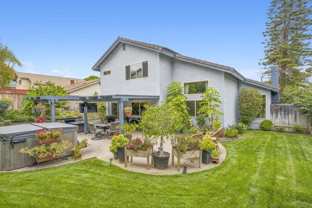Detail Gallery Image 1 of 1 For 3551 Starboard Cir, Oceanside,  CA 92054 - 4 Beds | 2/1 Baths