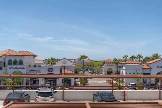 13004 Lumen Way, San Diego CA: https://media.crmls.org/mediaz/00261dd4-3e34-4ff8-a60d-ee3547e128ff.jpg