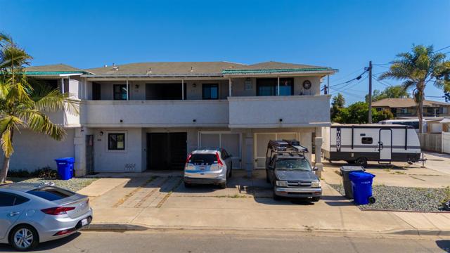 408 14 Delaware St, Imperial Beach CA: https://media.crmls.org/mediaz/002624b6-f9d3-49df-9ff3-b9d3ebf975a5.jpg