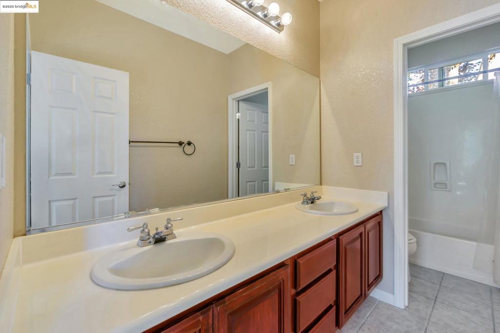 MLS #41105200 image #38