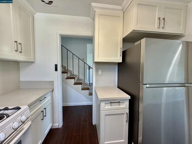 19 Flamingo Ct, American Canyon CA: https://media.crmls.org/mediaz/0027772e-af74-4006-9f9c-1cb29f4d237b.jpg