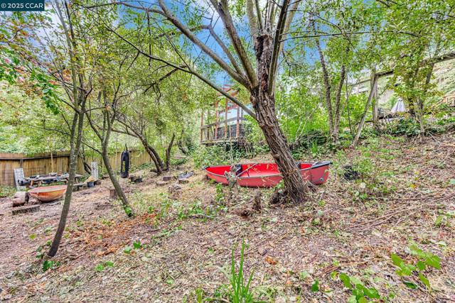 92 Gaywood Pl, Moraga CA: https://media.crmls.org/mediaz/0027b774-83a0-43a7-8f52-5f88852f14e9.jpg