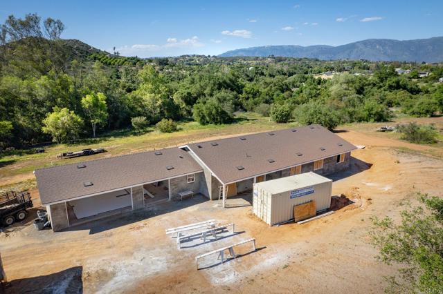 Detail Gallery Image 5 of 11 For 15670 Fruitvale Rd, Valley Center,  CA 92082 - 4 Beds | 2/1 Baths