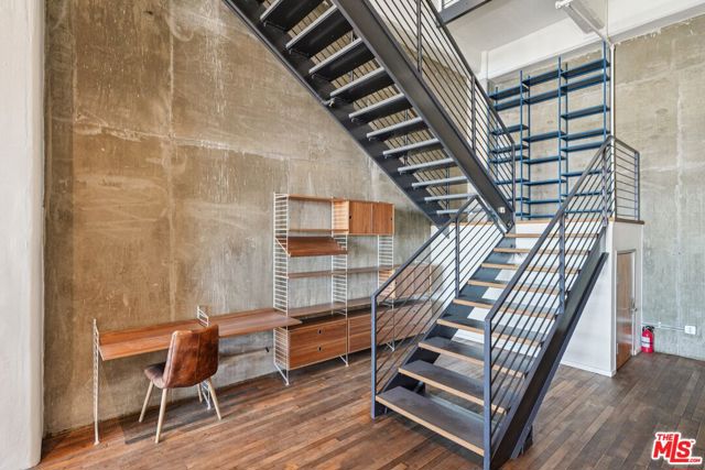 1850 Industrial Street, Los Angeles CA: https://media.crmls.org/mediaz/0027f7d6-95af-420b-be0a-4e888e550410.jpg
