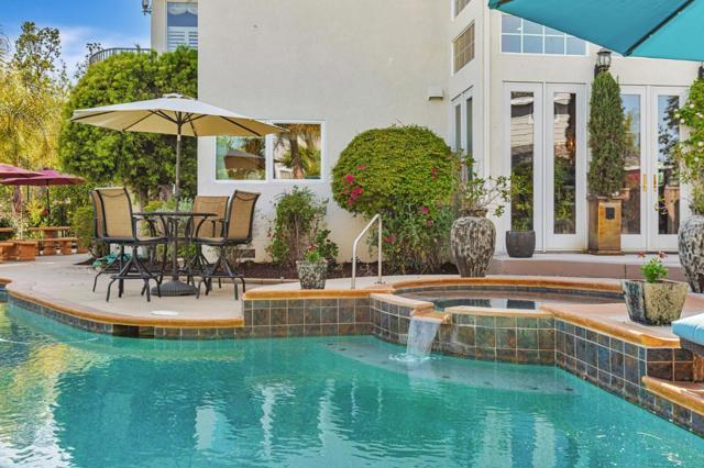 290 Bonnie Lane, Hollister CA: https://media.crmls.org/mediaz/00282cc6-118d-4a86-b821-6da5bba4f338.jpg