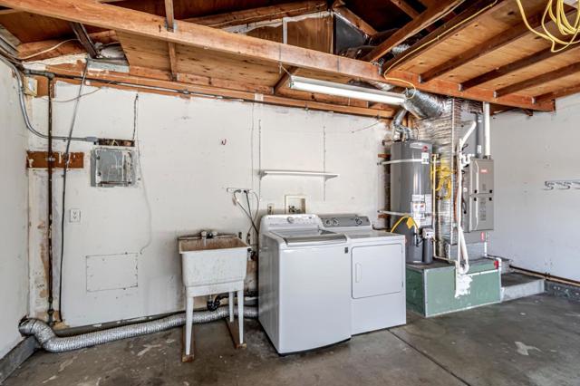 720 Glenburry Way, San Jose CA: https://media.crmls.org/mediaz/00284d16-31c2-4aae-8a34-7a2a7a13107c.jpg