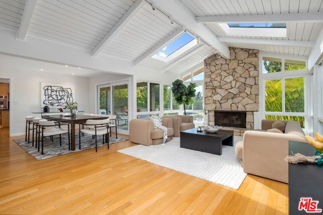 Drew Fenton | 2501 La Condesa Drive Los Angeles CA | MLS: 7163436