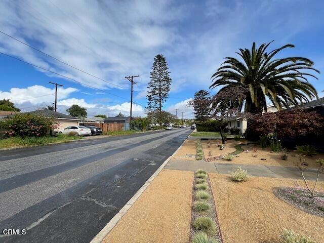 2456 Katherine Avenue, Ventura CA: https://media.crmls.org/mediaz/0028ce3f-4e45-4e18-890d-41a99185efe4.jpg