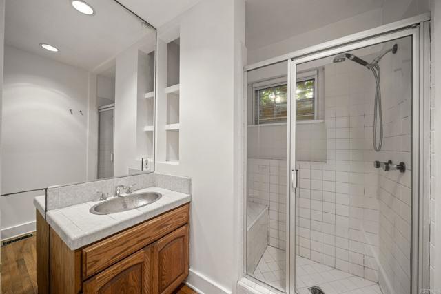 Detail Gallery Image 39 of 63 For 1536 Marmont Ave, Los Angeles,  CA 90069 - 2 Beds | 2 Baths