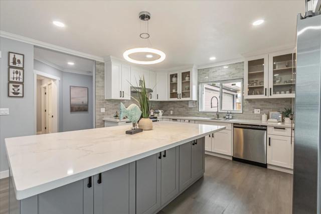 833 E Hedding Street, San Jose CA: https://media.crmls.org/mediaz/002a688d-1a83-4991-ab2c-b562cdaa305c.jpg
