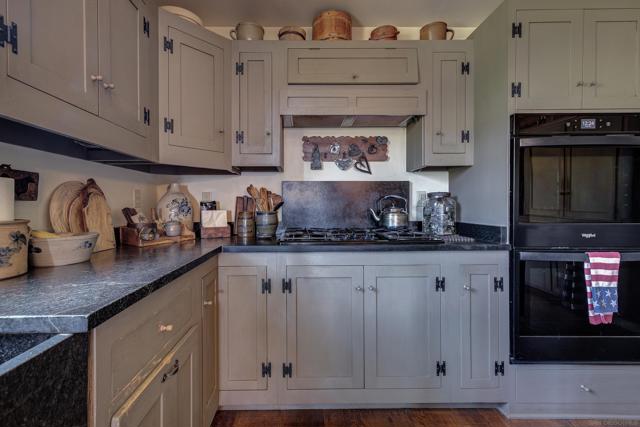 17743 S Mesa Drive, Pauma Valley CA: https://media.crmls.org/mediaz/002a99ee-9e4d-4769-ab1c-5c209383e63b.jpg