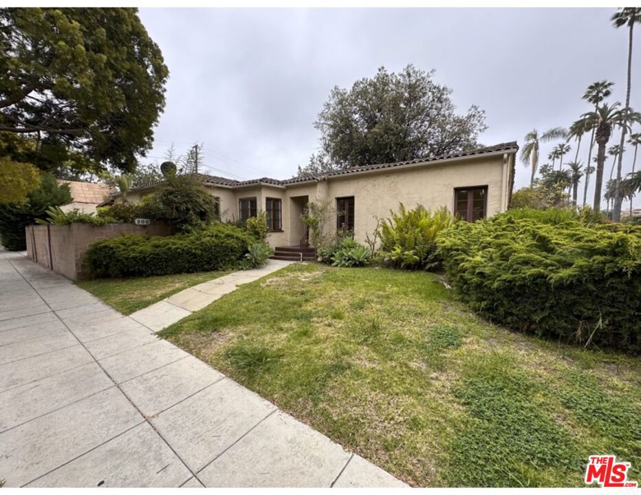 200 S Carson Road, Beverly Hills, CA 90211