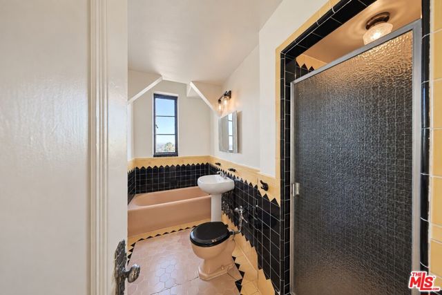 1314 North HAYWORTH Avenue, 502 photo 48
