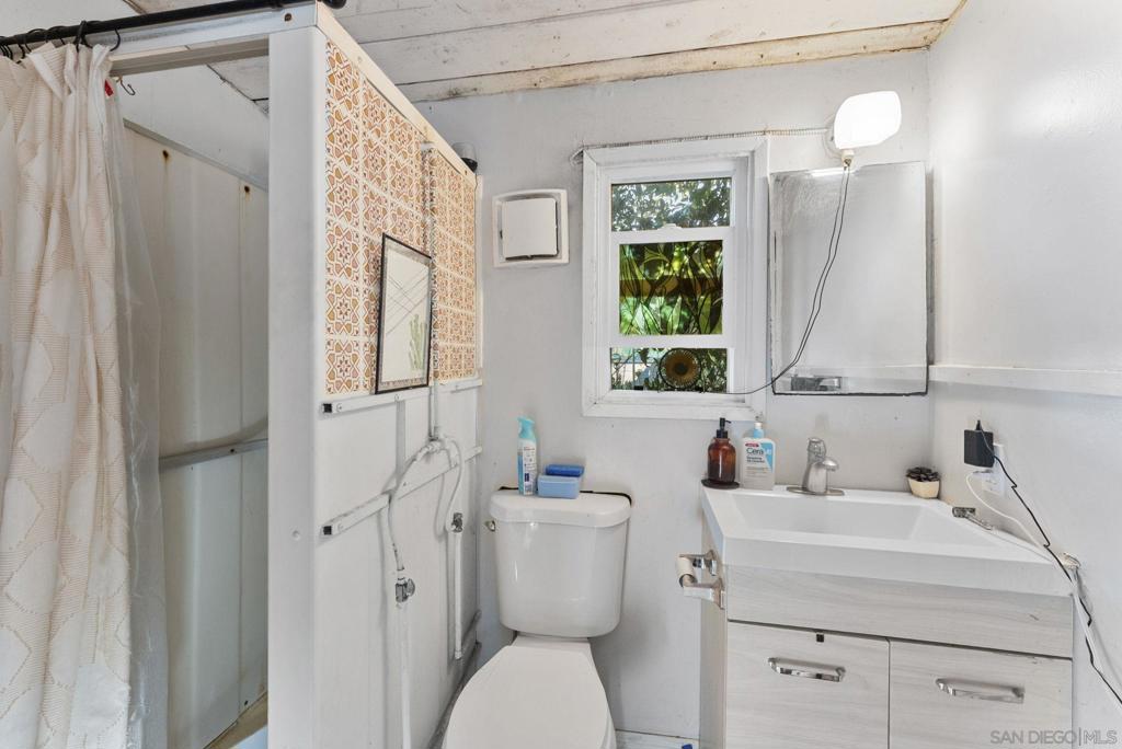 MLS #250042110SD image #12