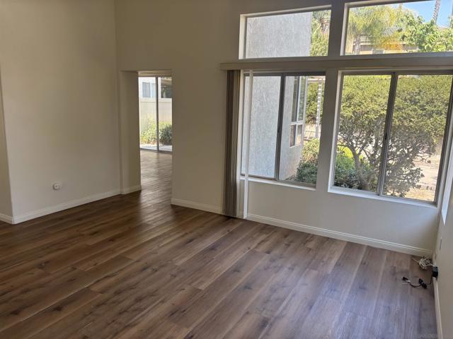 14018 Via Corsini, San Diego CA: https://media.crmls.org/mediaz/002f1af5-103d-4507-8a4a-360db4b004db.jpg