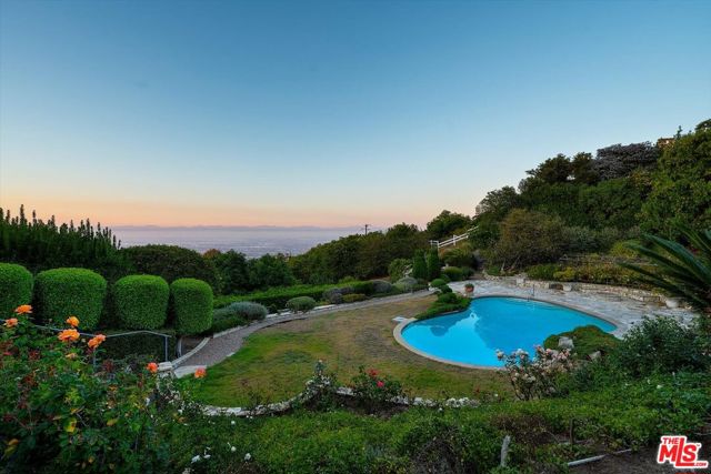 19 Caballeros Road, Rolling Hills, California 90274, 5 Bedrooms Bedrooms, ,3 BathroomsBathrooms,Residential,Sold,Caballeros,25581187