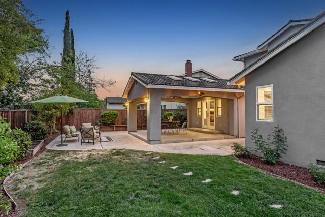10424 Dempster Avenue, Cupertino CA: https://media.crmls.org/mediaz/002f54d0-cb3f-450a-a3b8-3ca777167dd4.jpg