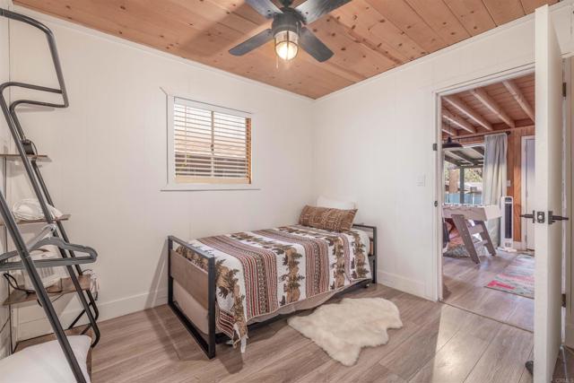 Detail Gallery Image 14 of 28 For 271 Leonard Ln, Sugarloaf,  CA 92386 - 2 Beds | 1 Baths